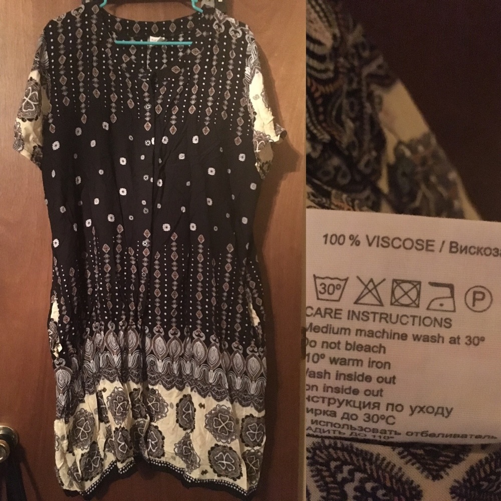 NWT button dress with pockets